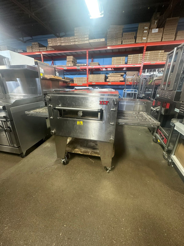 2021 XLT 1832 Series Natural Gas Pizza Conveyor Oven - 18" Wide Conveyor(Factory Warranty with XLT until 2028)