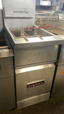 Sierra FRYSTAR400 Commercial 40 lbs Natural Gas Fryer - 90,000 BTU