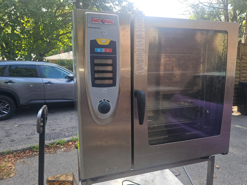 Used Rational SCC-102G 10 Full Size Pan Self Cooking Center Natural Gas Combi Oven With Stand