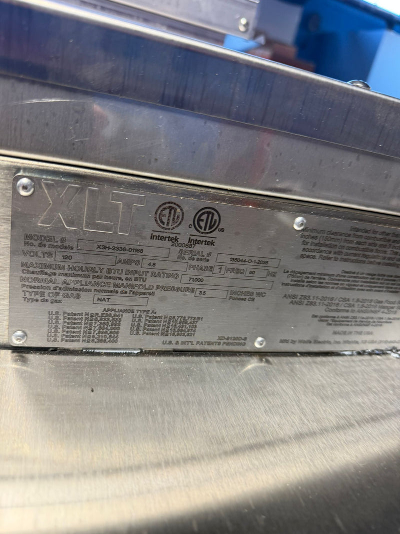 2025 XLT 2336 Natural Gas Single Stack Pizza Conveyor Oven - 23" Wide Conveyor, 36" Long Cooking Chamber