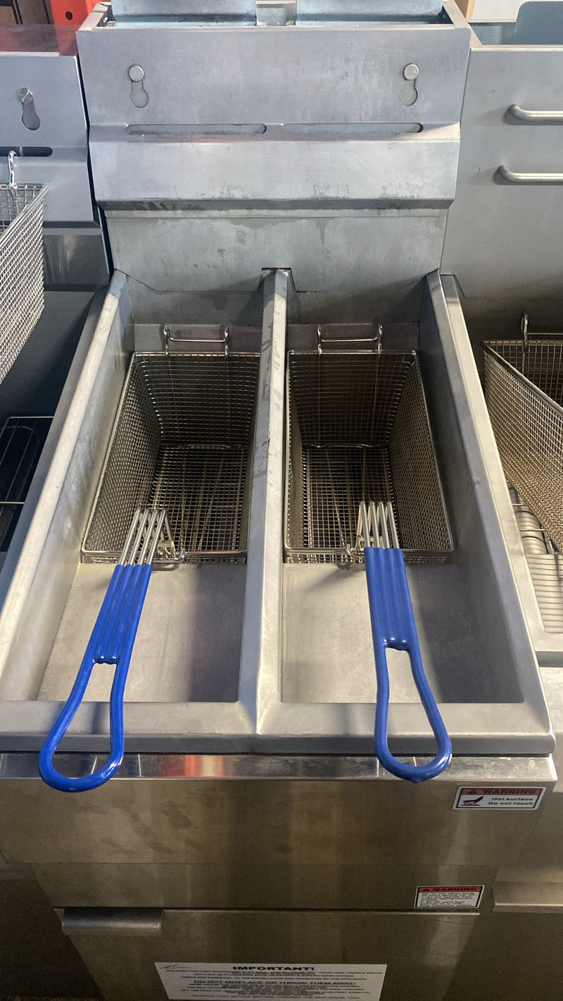 Used Blue Flame GF-120T 2 in 1 Fryer 120,000 BTU ( Save on Oil ) Split Fryer