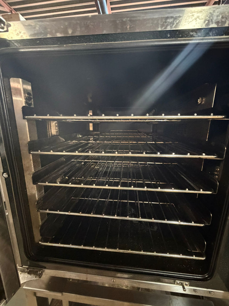 Used TurboFan E32D5 Digital Electric Convection Oven With Original Stand- Fits 5 Full Size Pans