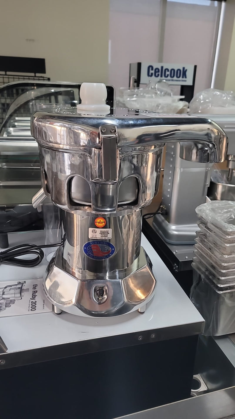 Extractor Ruby 2000 RUBY 2000 Commercial Juice Extractor – Maple Leaf Restaurant Equipment